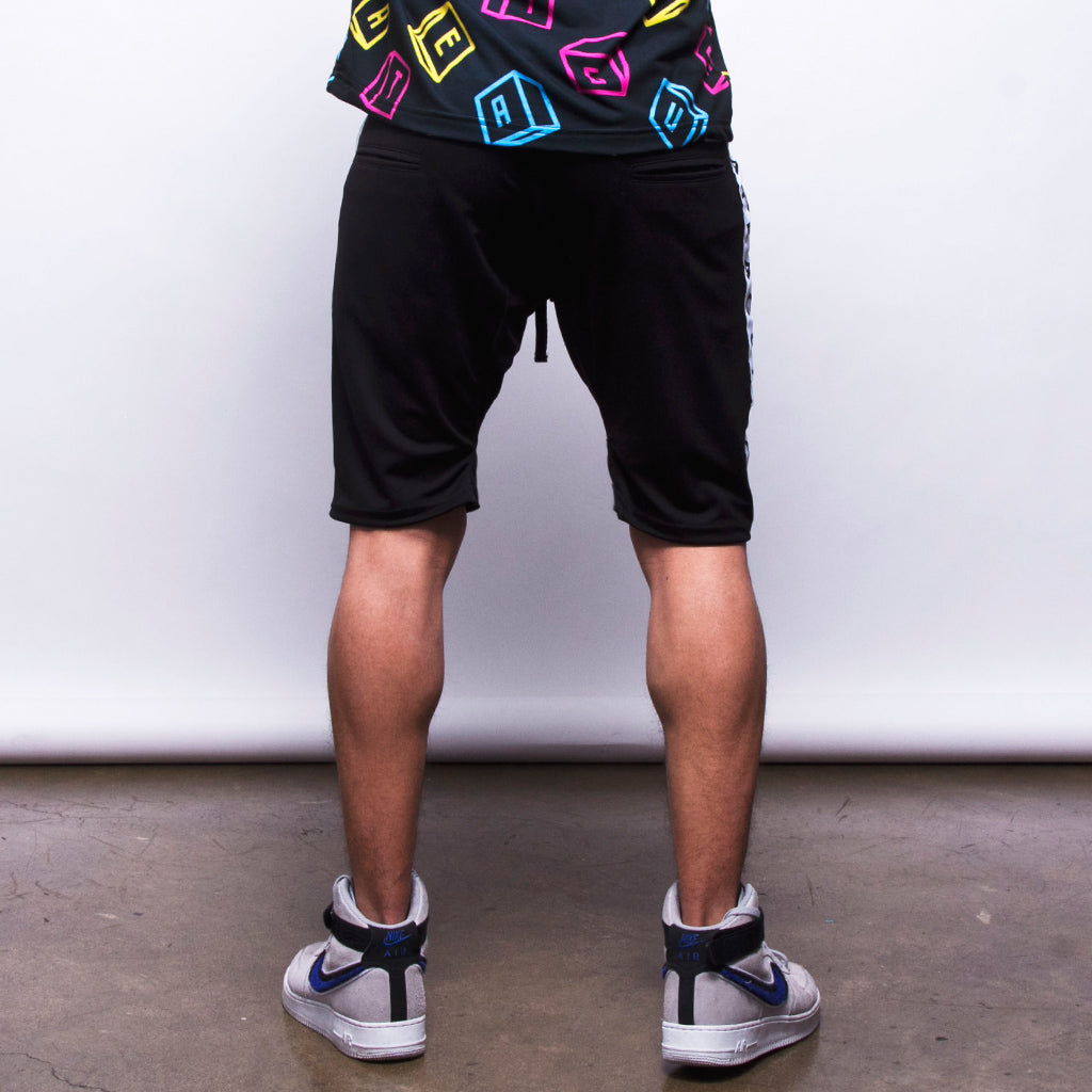 Signature Short Negro